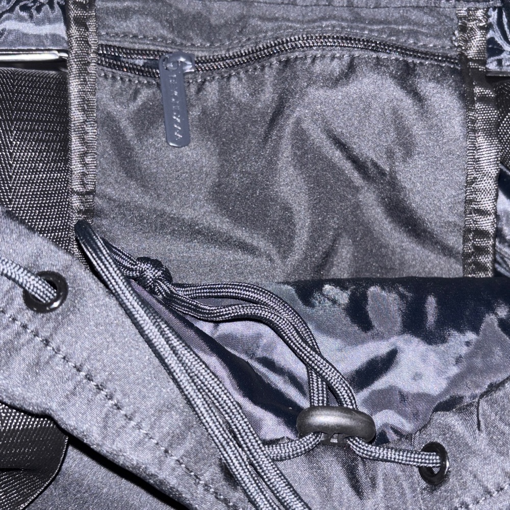 Beyond Yoga Backpack Tote - Picture 4 of 5